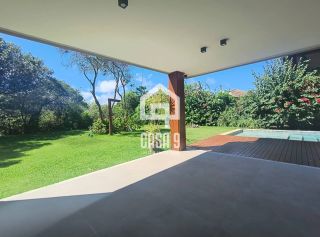 Casa com 5 suítes nunca habitada a venda no condomínio Ilha dos Pássaros em Praia do Forte Bahia