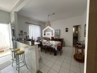 Casa a venda com 5 suítes no condomínio Canto do Sol 100 metros da praia de Guarajuba Bahia