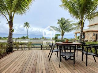Apartamento térreo duplex mobiliado frente mar com 2 suites no Alphaville Guarajuba Bahia