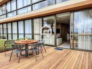 Apartamento térreo duplex mobiliado frente mar com 2 suites no Alphaville Guarajuba Bahia