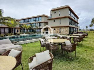Apartamento térreo duplex mobiliado frente mar com 2 suites no Alphaville Guarajuba Bahia