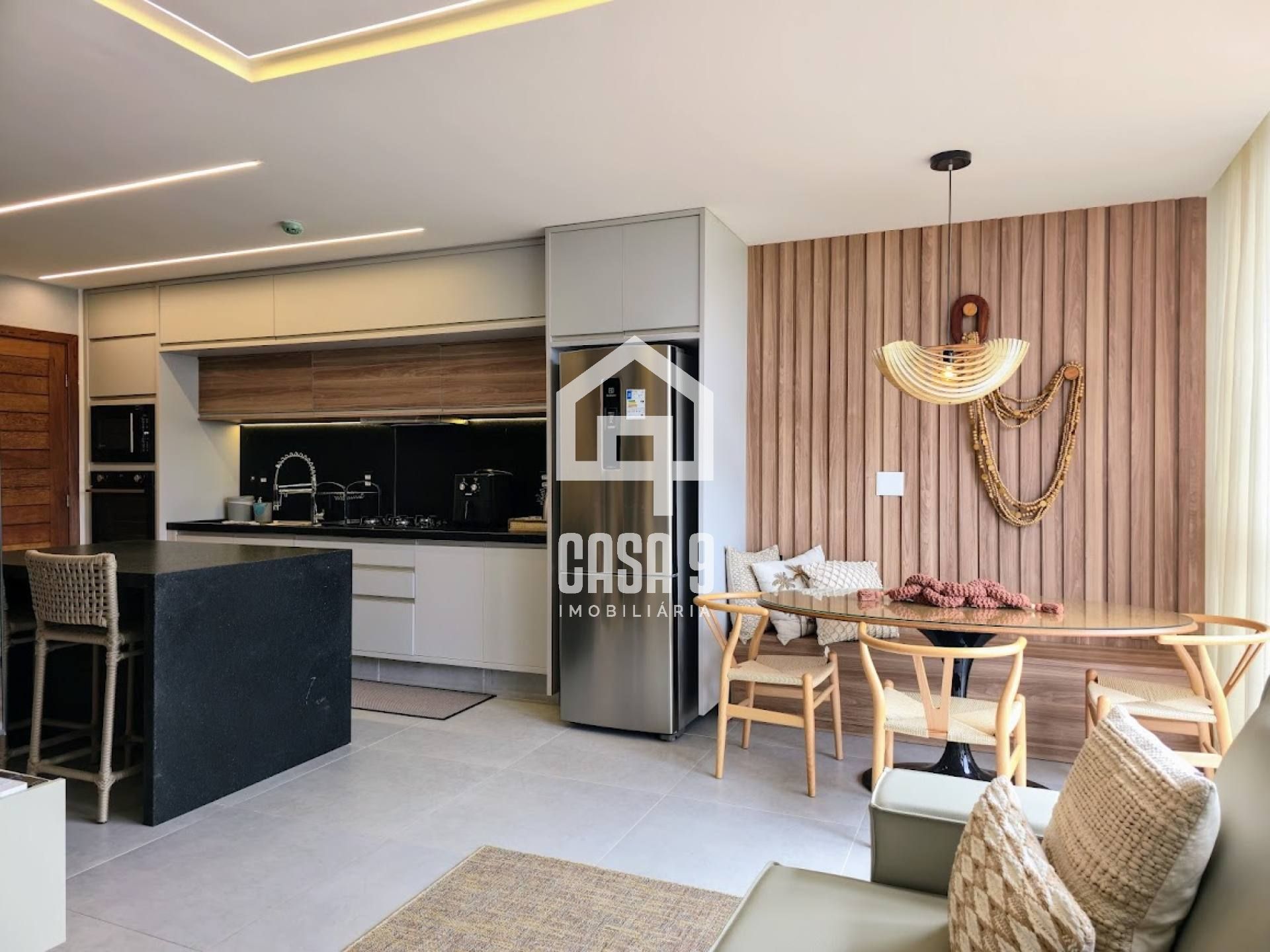 Apartamento térreo duplex mobiliado frente mar com 2 suites no Alphaville Guarajuba Bahia