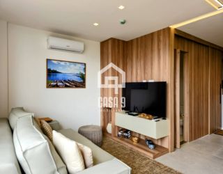 Apartamento térreo duplex mobiliado frente mar com 2 suites no Alphaville Guarajuba Bahia