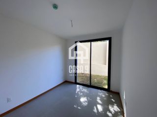 Apartamento novo térreo com 3 suítes e jardim no condomínio Alta Vista em Guarajuba Bahia