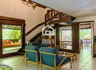 Casa a venda com 4 suítes na venda em condomínio próximo da Vila e da Praia em Praia do Forte Bahia
