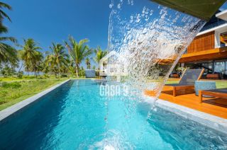 Casa a venda com 8 suítes frente mar no condomínio Iberostar em Praia do Forte Bahia
