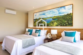 Casa a venda com 8 suítes frente mar no condomínio Iberostar em Praia do Forte Bahia