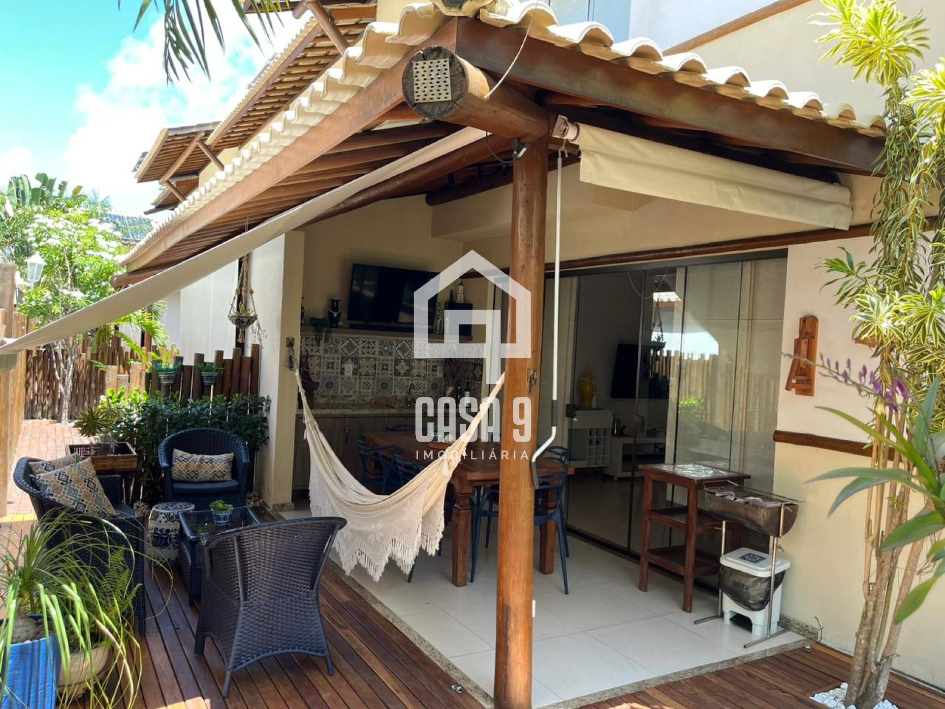 Apartamento duplex mobiliado com 2 suítes a venda em Itacimirim Bahia