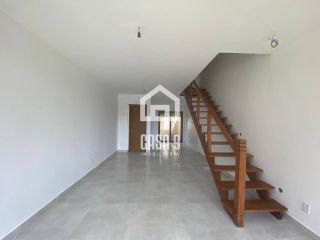 Apartamento duplex tipo village com 2 suítes novo a venda em Imbassai Bahia