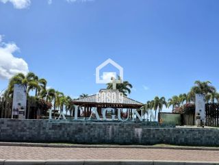 Terreno plano de esquina nascente á venda no Condomínio La Laguna Praia do Forte Bahia