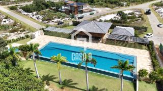 Terreno plano de esquina nascente á venda no Condomínio La Laguna Praia do Forte Bahia
