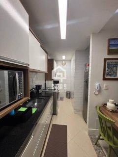 Apartamento a venda com 1 quarto no condomínio Kauai na praça da igrejinha de Praia do Forte Bahia