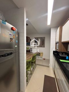 Apartamento a venda com 1 quarto no condomínio Kauai na praça da igrejinha de Praia do Forte Bahia