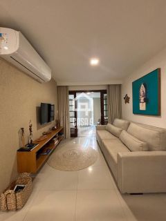 Apartamento a venda com 1 quarto no condomínio Kauai na praça da igrejinha de Praia do Forte Bahia