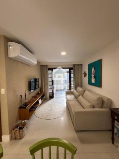 Apartamento a venda com 1 quarto no condomínio Kauai na praça da igrejinha de Praia do Forte Bahia