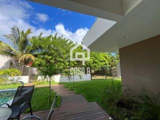 Casa com 5 suítes mobiliada estilo contemporâneo a venda no Condomínio Paraiso em Guarajuba Bahia