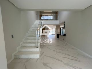 Casa com 6 suítes a venda nunca habitada 150 metros da praia no condomínio Paraiso em Guarajuba Bahia