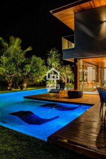 Casa de luxo a venda com 6 suítes no condomínio Jacarandas- Piscinas Naturais em Praia do Forte Bahia