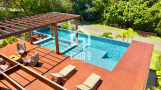 Casa a venda com 6 suítes mobiliada de alto padrão no condomínio Enseada do Castelo em Praia do Forte Bahia