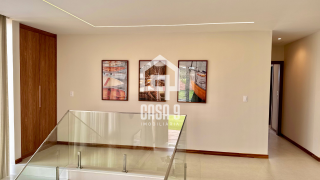 Casa de alto padrão a venda mobiliada com 6 suítes no Alphaville Guarajuba Bahia