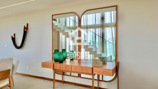 Casa de alto padrão a venda mobiliada com 6 suítes no Alphaville Guarajuba Bahia