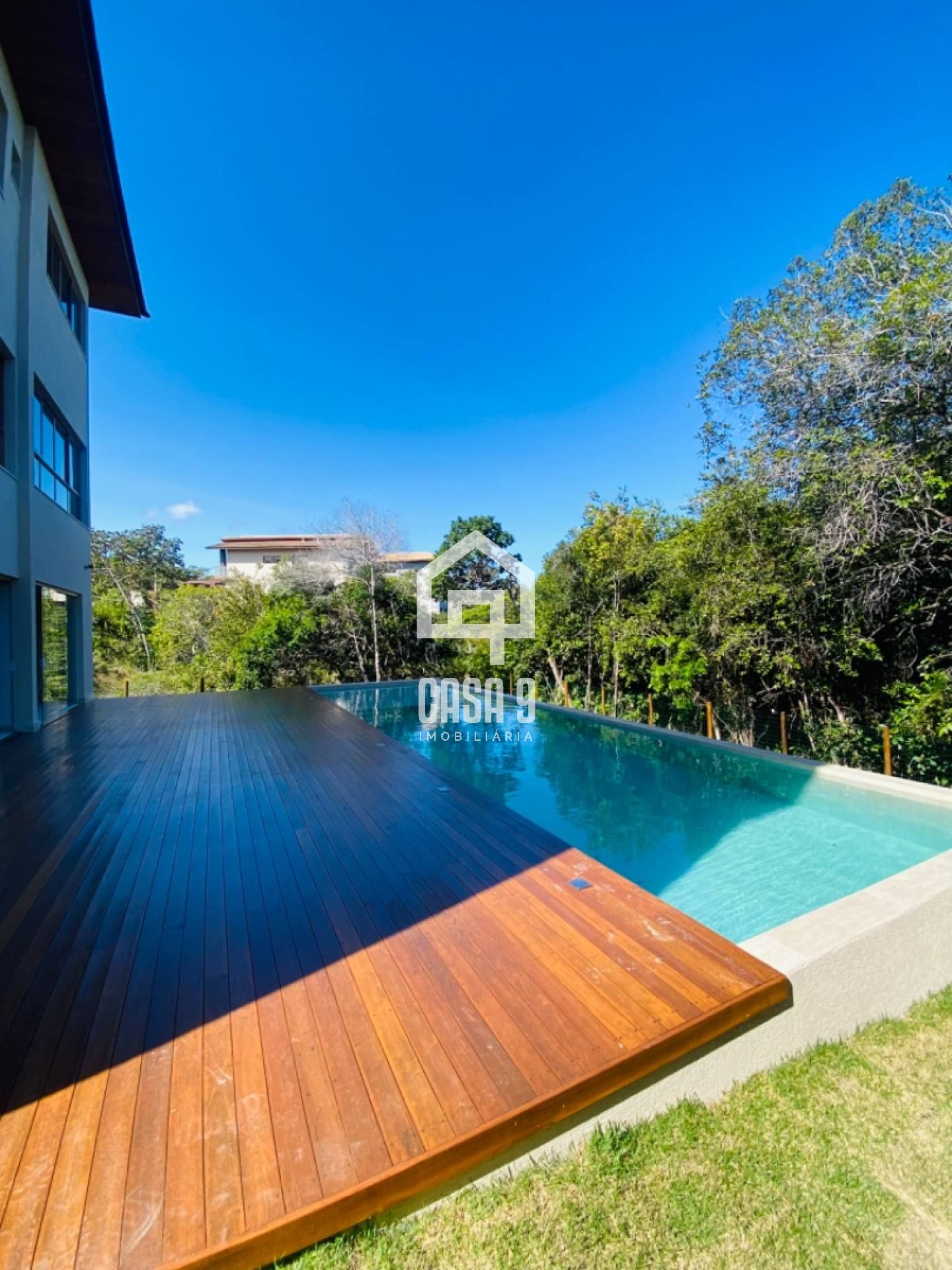 Casa a venda com 8 suítes no condomínio Praia Bella em Praia do Forte Bahia