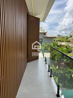 Casa alta padrão a venda mobiliada com 5 suítes em Guarajuba Bahia