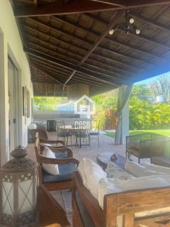 Casa solta a venda com 4 suítes na Vila de Imbassai Bahia