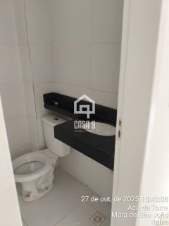 Casa a venda com 2 suítes próximo da Lagoa Aruá na região de Praia do Forte Bahia