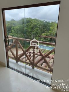 Casa a venda com 2 suítes próximo da Lagoa Aruá na região de Praia do Forte Bahia