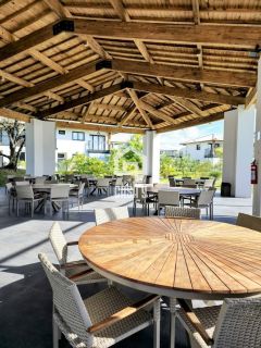 Apartamento tipo studio com 1 quarto a venda no condomínio Vila do Lago em Praia do Forte Bahia