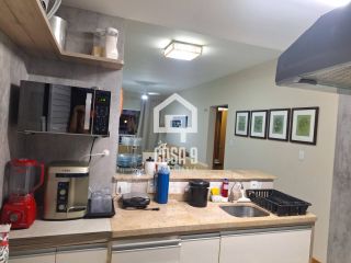 Apartamento térreo mobiliado com 2 quartos sendo 1 suíte a venda em Guarajuba Bahia