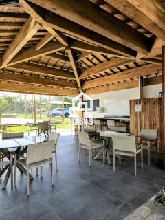 Apartamento térreo 2 quartos mobiliado a venda no condomínio Vila do Lago Praia do Forte Bahia