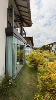 Apartamento térreo 2 quartos mobiliado a venda no condomínio Vila do Lago Praia do Forte Bahia