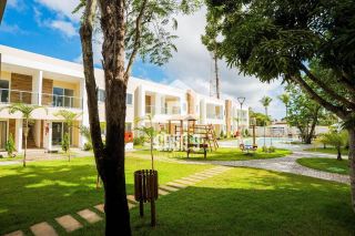 Apartamento novo a venda com 2 quartos e piscina de areia no condomínio Palm Beach em Guarajuba Bahia