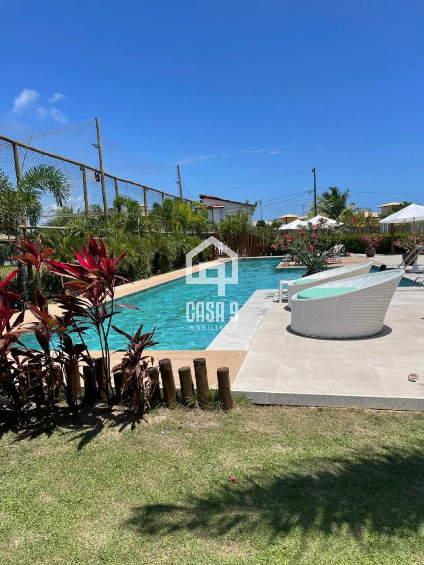 Apartamento térreo a venda com 2 quartos no Quintas Residence 300 metros pela ponte da Praia da Espera em Itacimirim Bahia