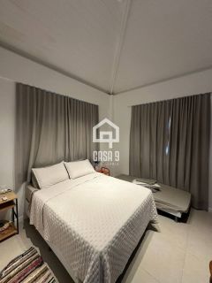 Apartamento superior 2 quartos reversível para 3 a venda no Village dos Ypes condomínio Piscinas Naturais Praia do Forte Bahia