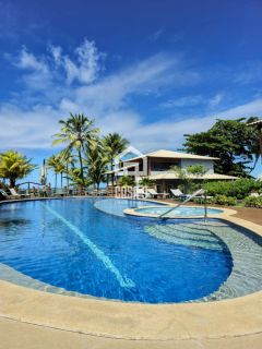 Apartamento superior pé na areia 3 suítes a venda na Praia da Espera em Itacimirim Bahia