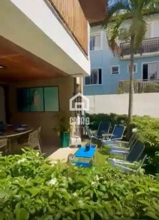 Apartamento térreo à venda com 2 suítes, jardim privativo com hidromassagem na Praia da Espera em Itacimirim Bahia