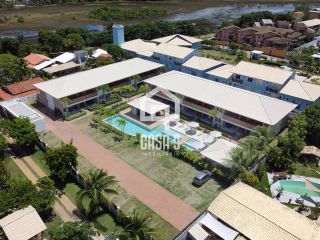 Apartamento térreo à venda com 2 suítes, jardim privativo com hidromassagem na Praia da Espera em Itacimirim Bahia