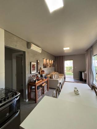 Apartamento térreo a venda com 2 suítes mobiliado em Itacimirim Bahia