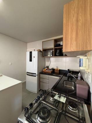 Apartamento térreo a venda com 2 suítes mobiliado em Itacimirim Bahia