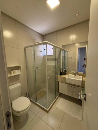 Apartamento térreo a venda com 2 suítes mobiliado em Itacimirim Bahia