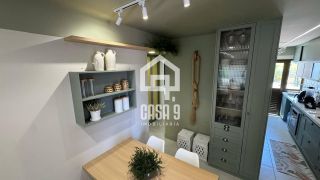 Apartamento térreo mobiliado com 3 quartos pé na areia à venda em Itacimirim Bahia