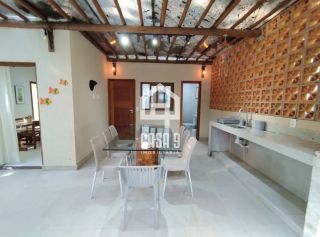 Casa térrea em terreno privativo com 4 suítes para aluguel anual no condomínio Fazenda Praia do Forte Bahia