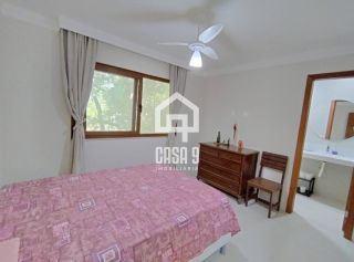 Casa térrea em terreno privativo com 4 suítes para aluguel anual no condomínio Fazenda Praia do Forte Bahia