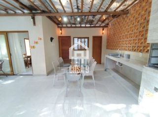 Casa térrea em terreno privativo com 4 suítes para aluguel anual no condomínio Fazenda Praia do Forte Bahia