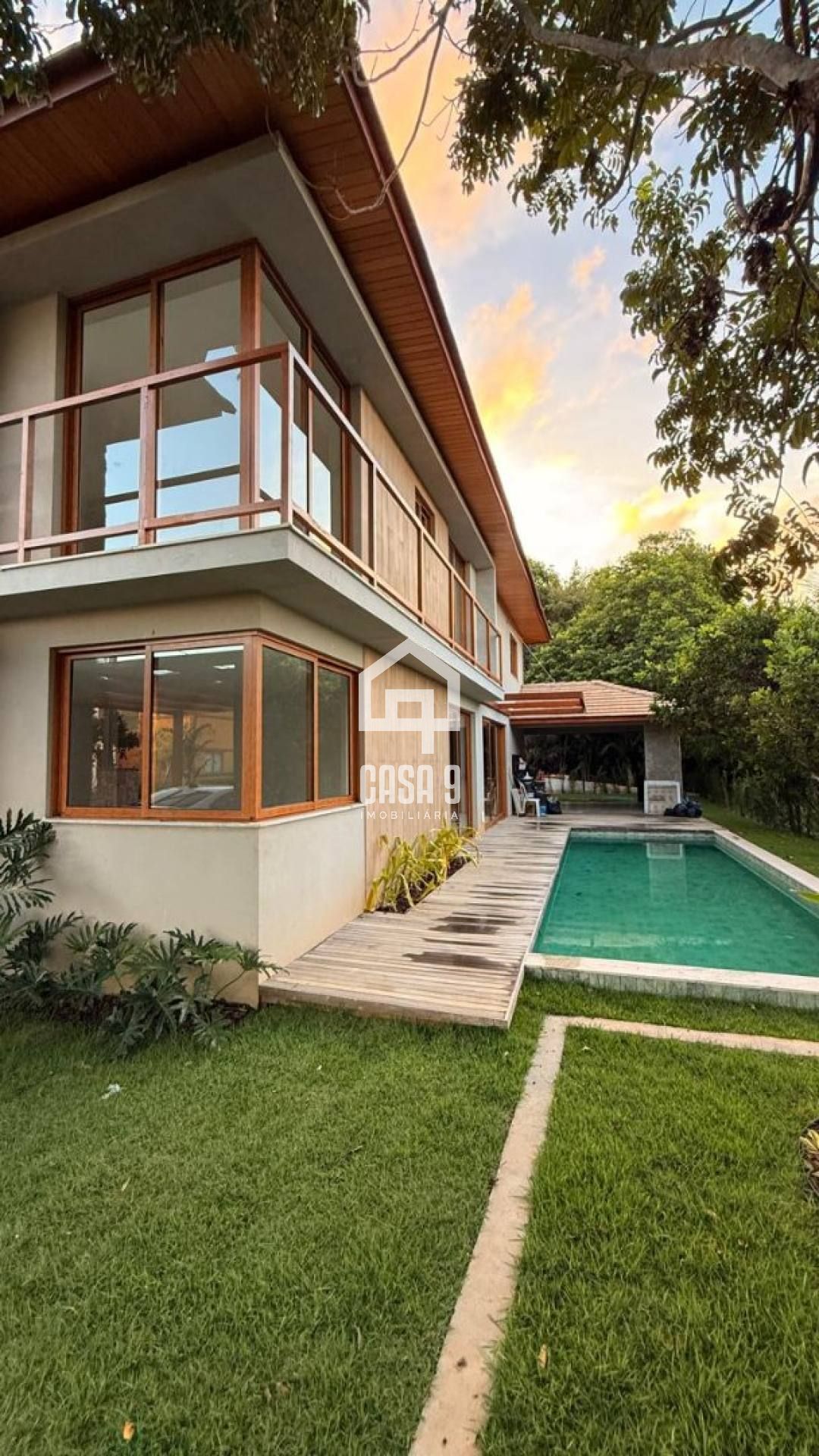 Casa duplex 04 suítes a venda com Piscina Privativa no Condomínio Fazenda Praia do Forte Bahia