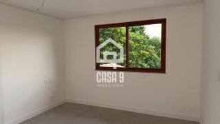 Casa duplex 04 suítes a venda com Piscina Privativa no Condomínio Fazenda Praia do Forte Bahia