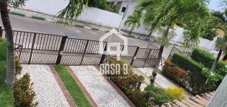 Village a venda com 4 quartos no condomínio Água em Guarajuba Bahia